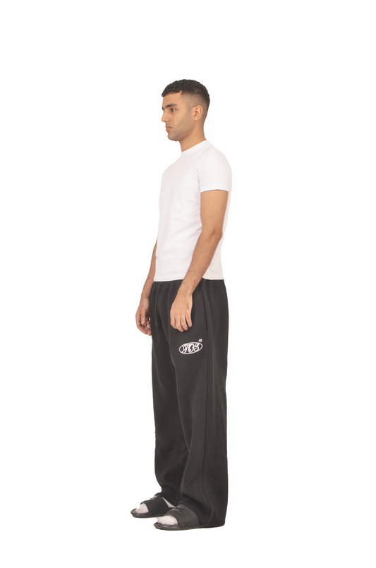 SIGNATURE BLACK SWEATPANTS